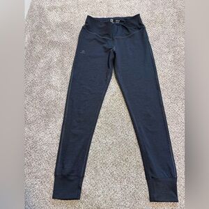 Salomon Women’s Charcoal leggings size small